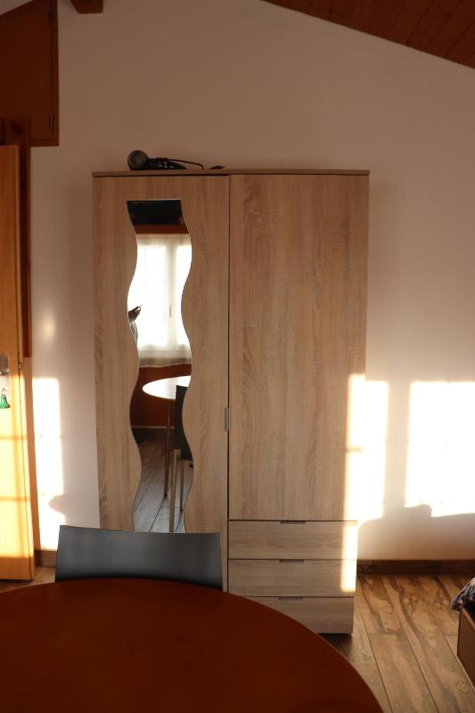 Studio with Mountain View image 2