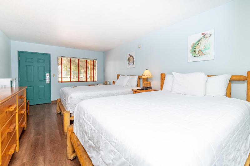 Deluxe Double Room image 3