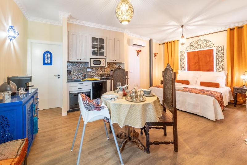 7 Styles Apartments by Raspberry Cascade - image 29