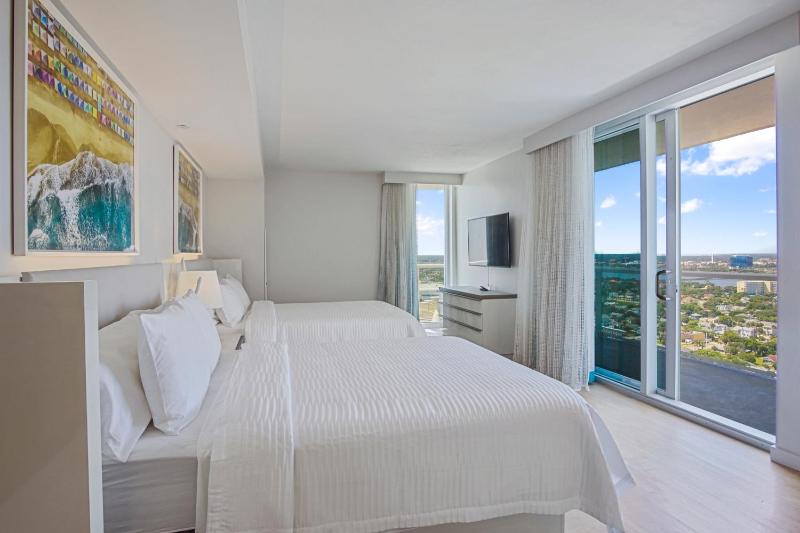 Two-Bedroom Suite with River View. image 4