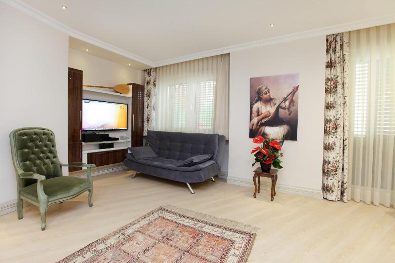 Superior Suite image 4