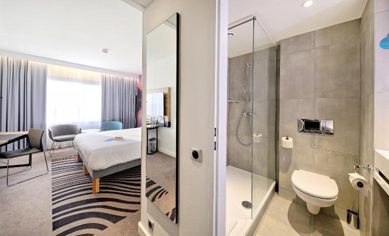 Superior Double Room image 3