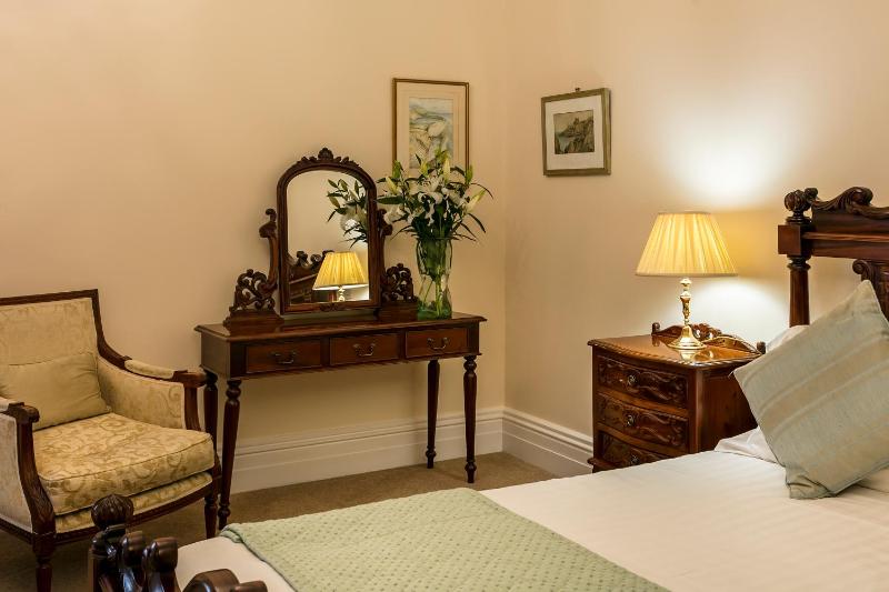 Executive Double Room image 3