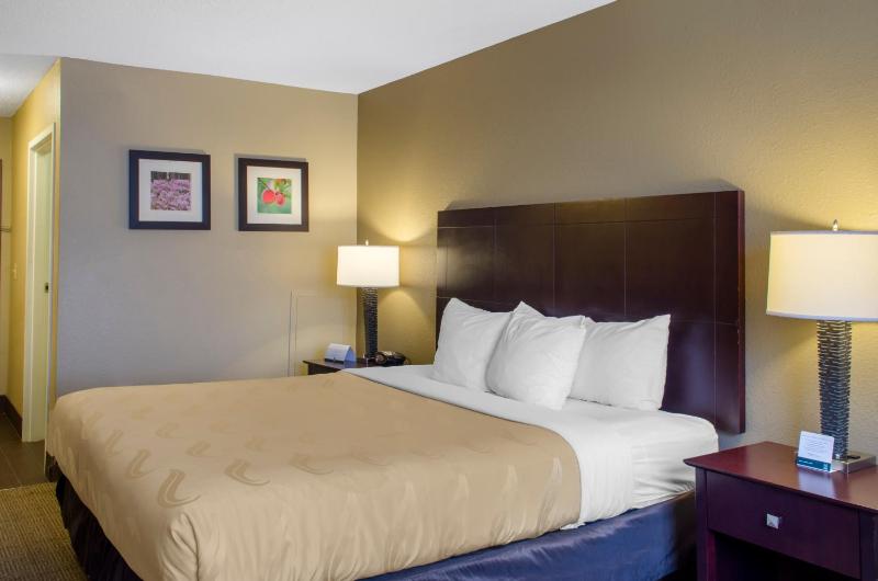 Double Room with Two Double Beds - Non-Smoking image 2