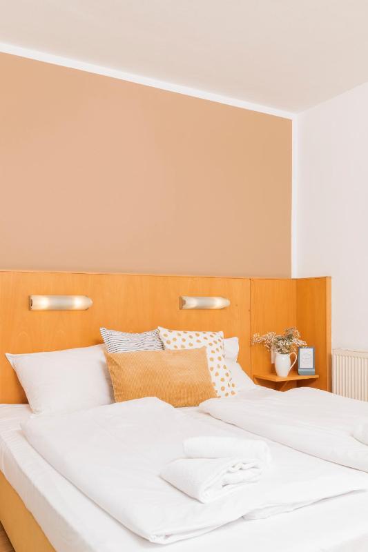 Double Room with Balcony image 1