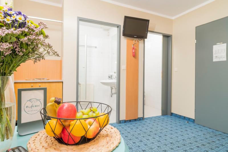 Double Room with Balcony image 4