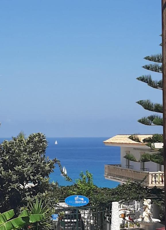 Bellatropea Apartment - image 20