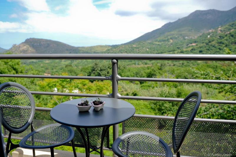 Charm Double Room with Balcony image 4