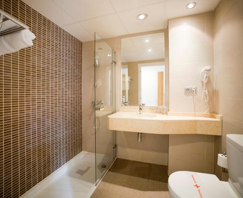 Twin Room with Sea View image 2