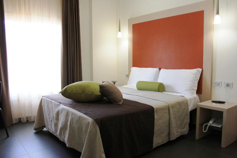 Double or Twin Room image 4