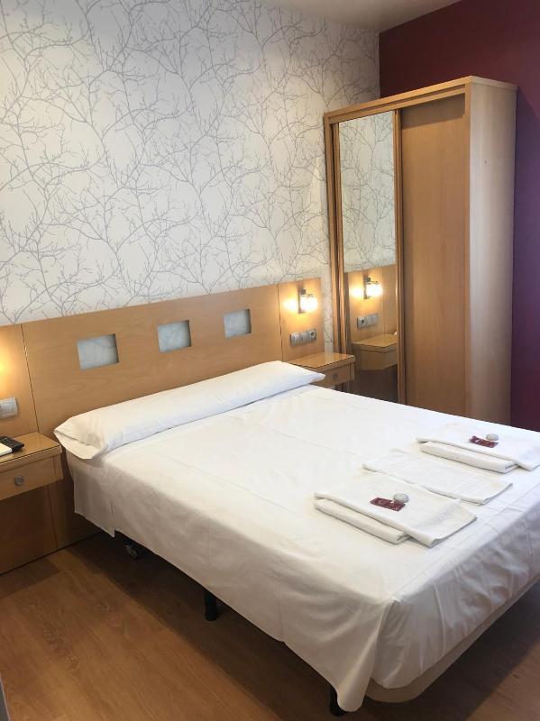 Superior Double Room image 3