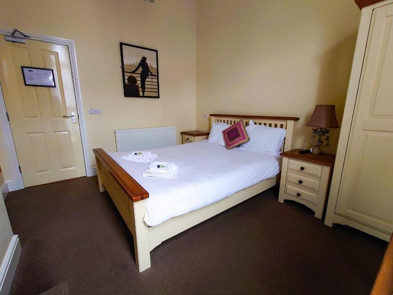 Deluxe Single Room image 3