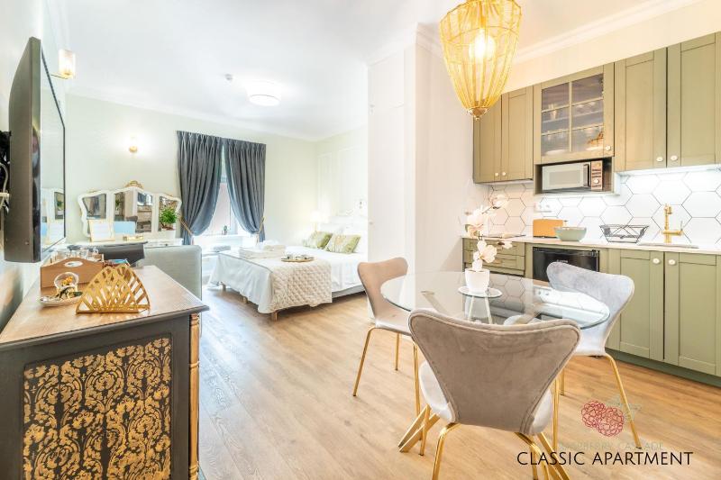 7 Styles Apartments by Raspberry Cascade - image 22