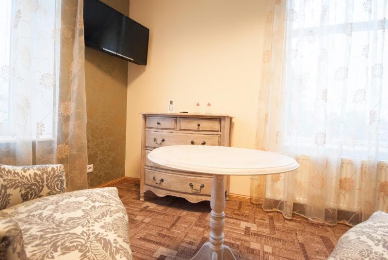 Standard Twin Room image 2