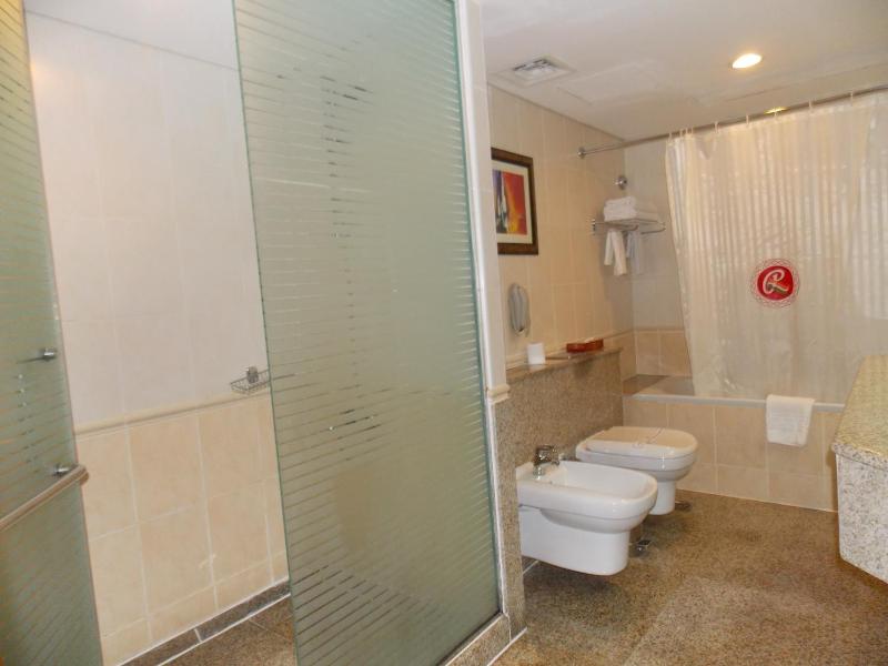 Family Suite (2 Adults + 2 Children) image 3