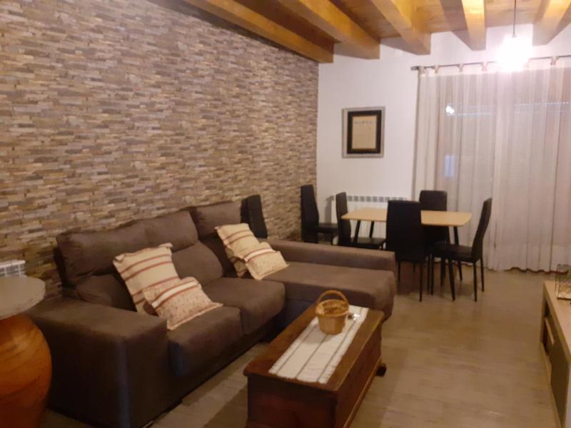 One-Bedroom Apartment image 1