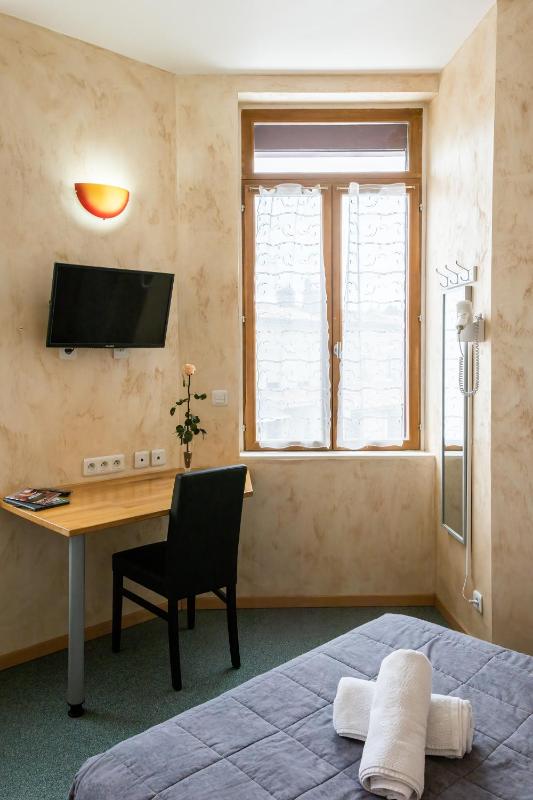 Double Room image 2