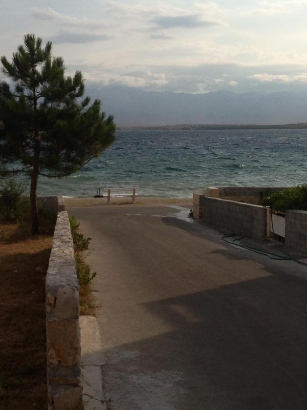Di AdriA Island Vir - image 27