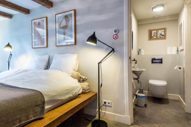 B&B Amsterdam Amstel Apartment - image 2
