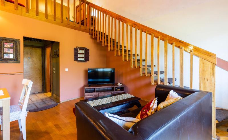 Large Maisonette image 3