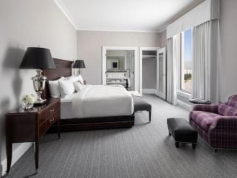 King Room image 2