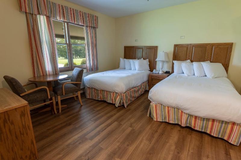 Double Room image 4