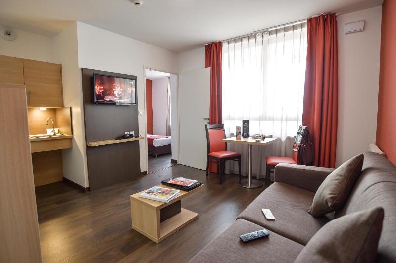 One-Bedroom Apartment  image 3