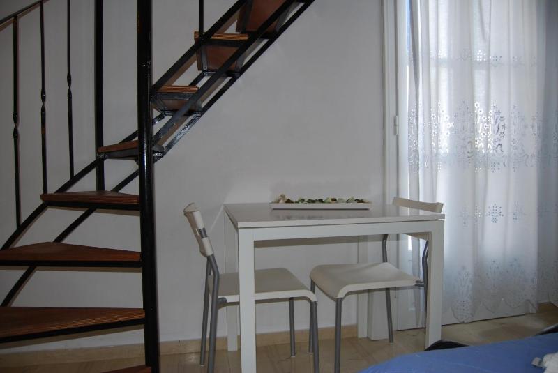 Family Room - Split Level image 3