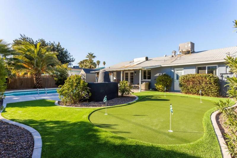 Ultimate Old Town Scottsdale 3 Bedroom Oasis Images