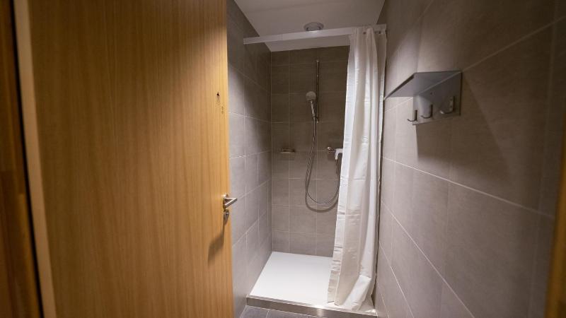Quadruple Room with Shared Bathroom - incl. Pool Access image 3