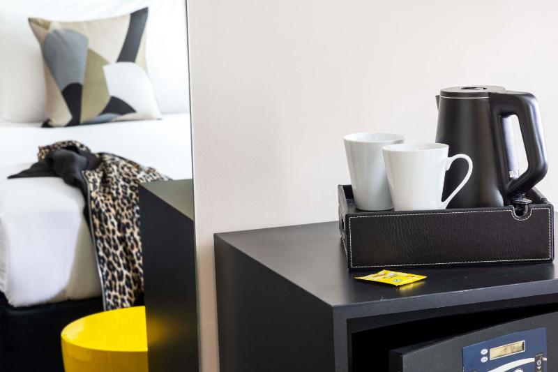 Superior Triple Room (1 Double Bed + 1 Single Bed) image 2