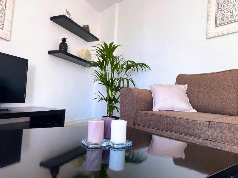 Apartment with Sea View image 2