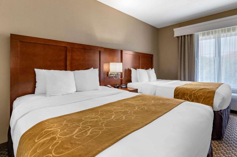 Suite with Two Queen Beds - Accessible/Non-Smoking image 1