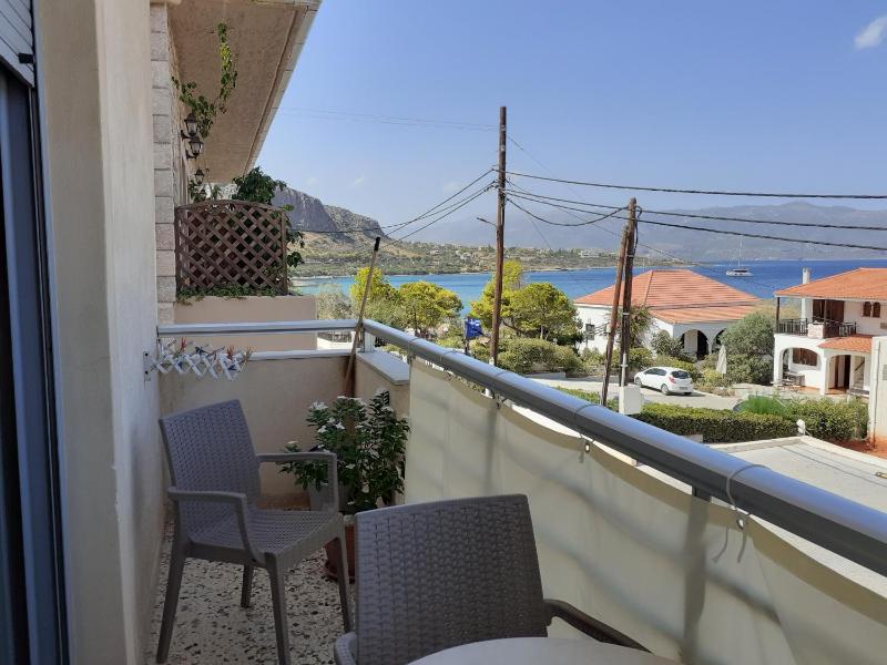 Two-Bedroom Apartment with Balcony image 4