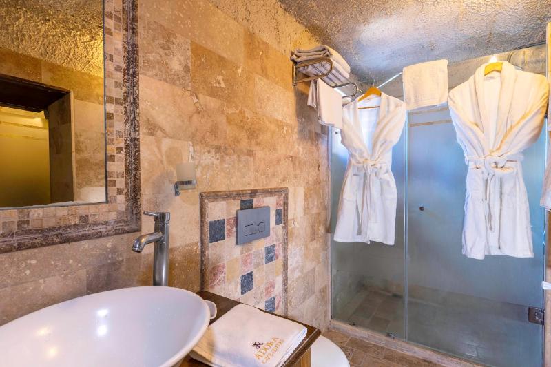 Superior Suite image 4