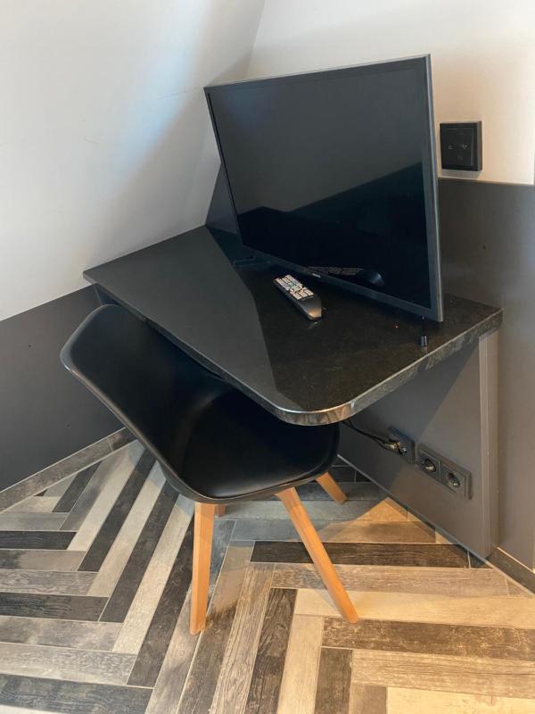 Single Room image 2