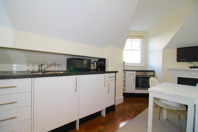 One-Bedroom Apartment (2 Adults) image 4