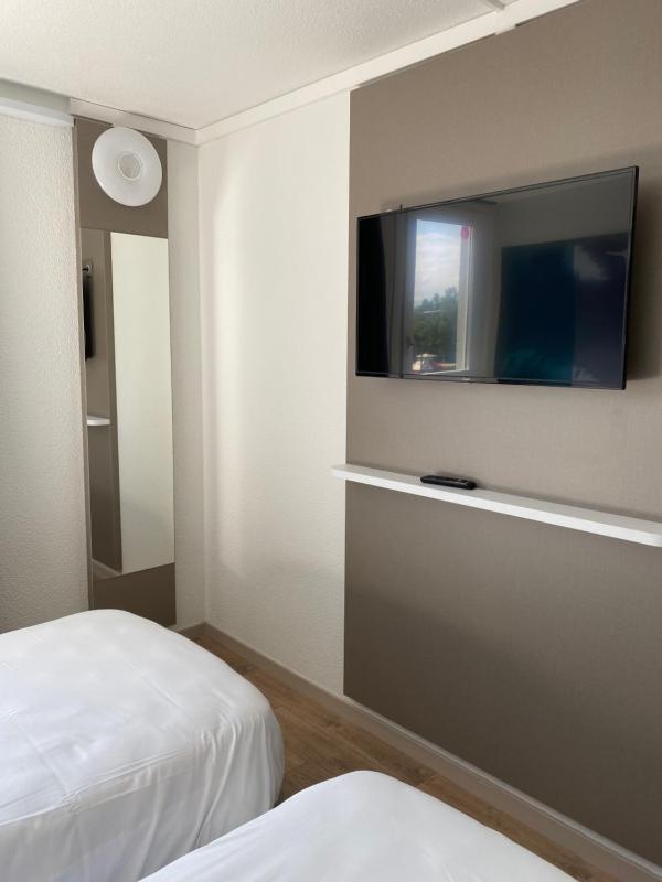 Double Room image 1