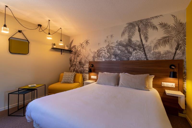 Superior Double Room image 3