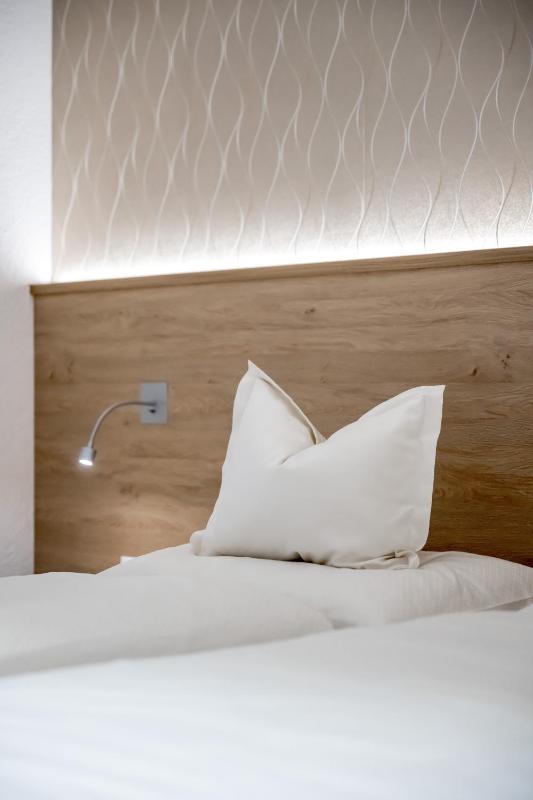 Superior Double Room image 3