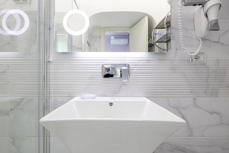  Executive Room with balcony image 2