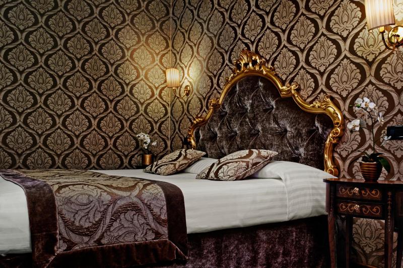 Superior Double Room image 1