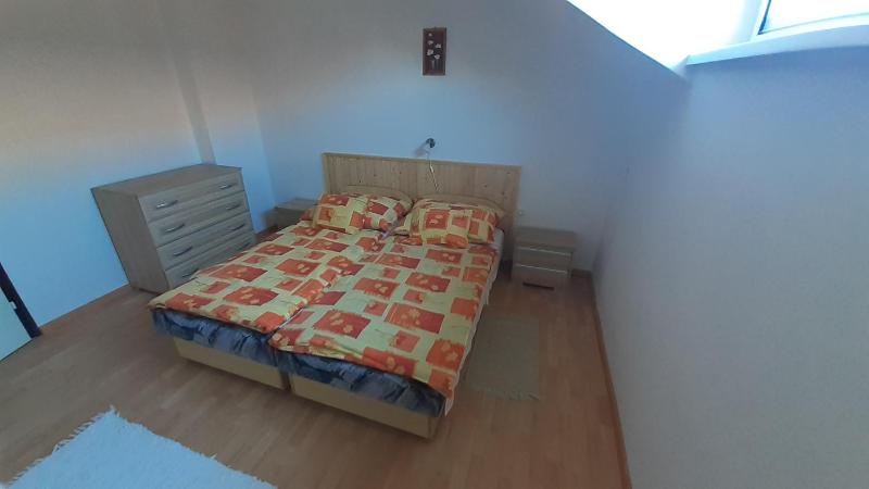 Large Two-Bedroom Apartment image 3