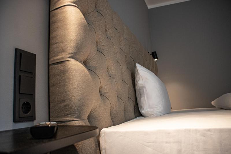 Single Room image 2