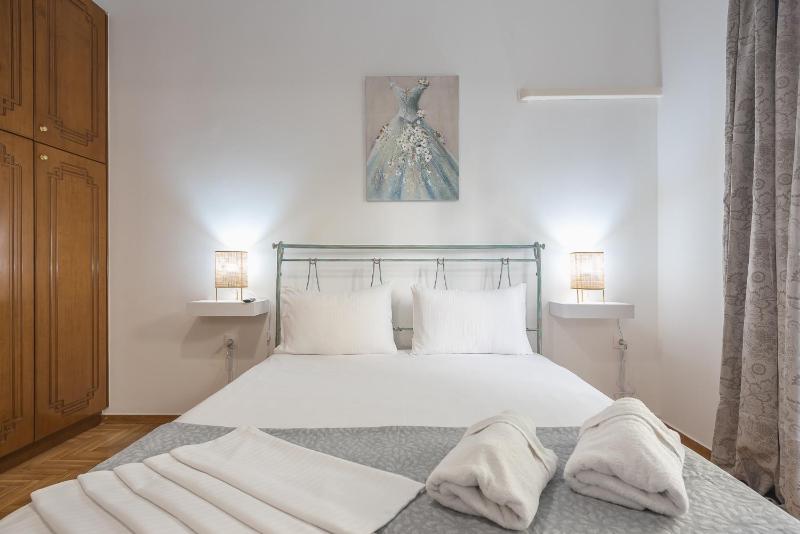 Athens Bright Suite by CloudKeys - image 10