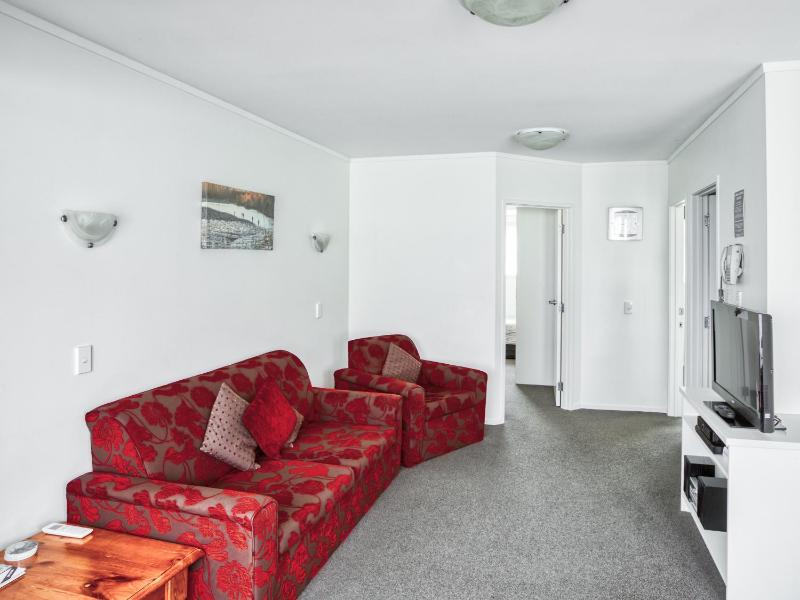 Ika Nui Taupo - image 12
