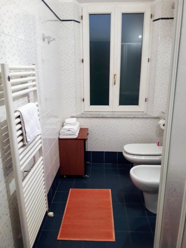 Deluxe Triple Room image 4