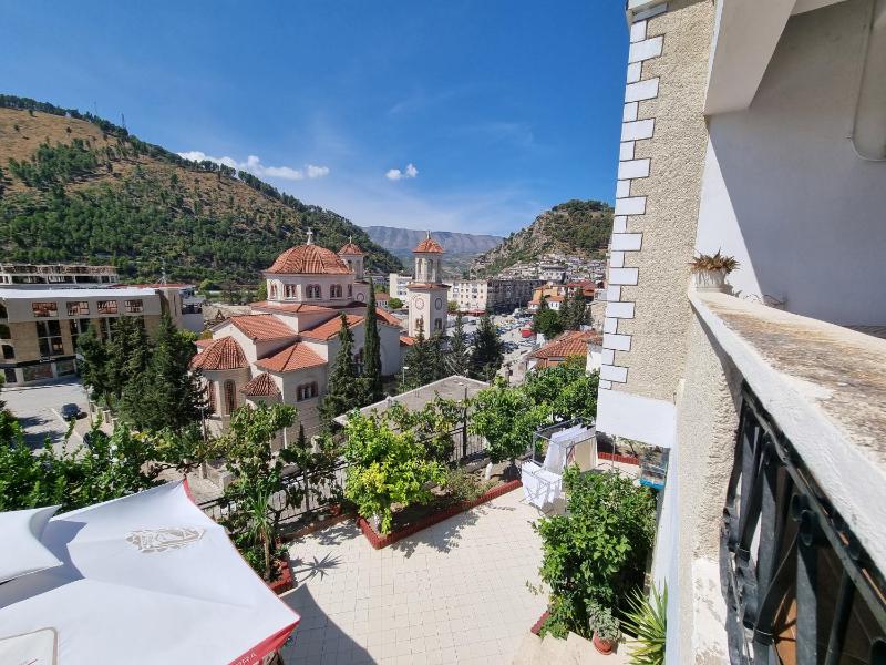 Deluxe Double Room with Castle View image 2