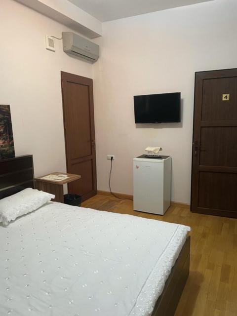 Economy Single Room image 4