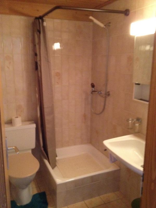 Triple Room with Private Bathroom image 2